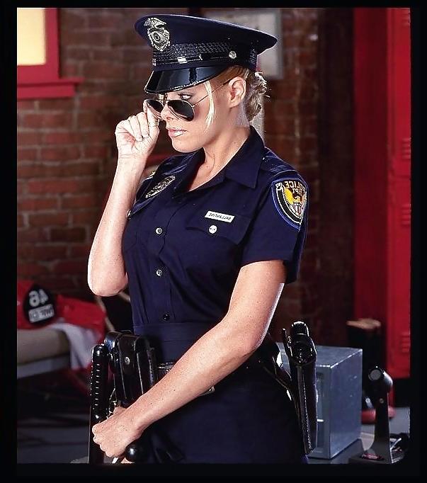 14P Police Officer Nicole