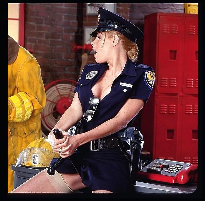 14P Police Officer Nicole