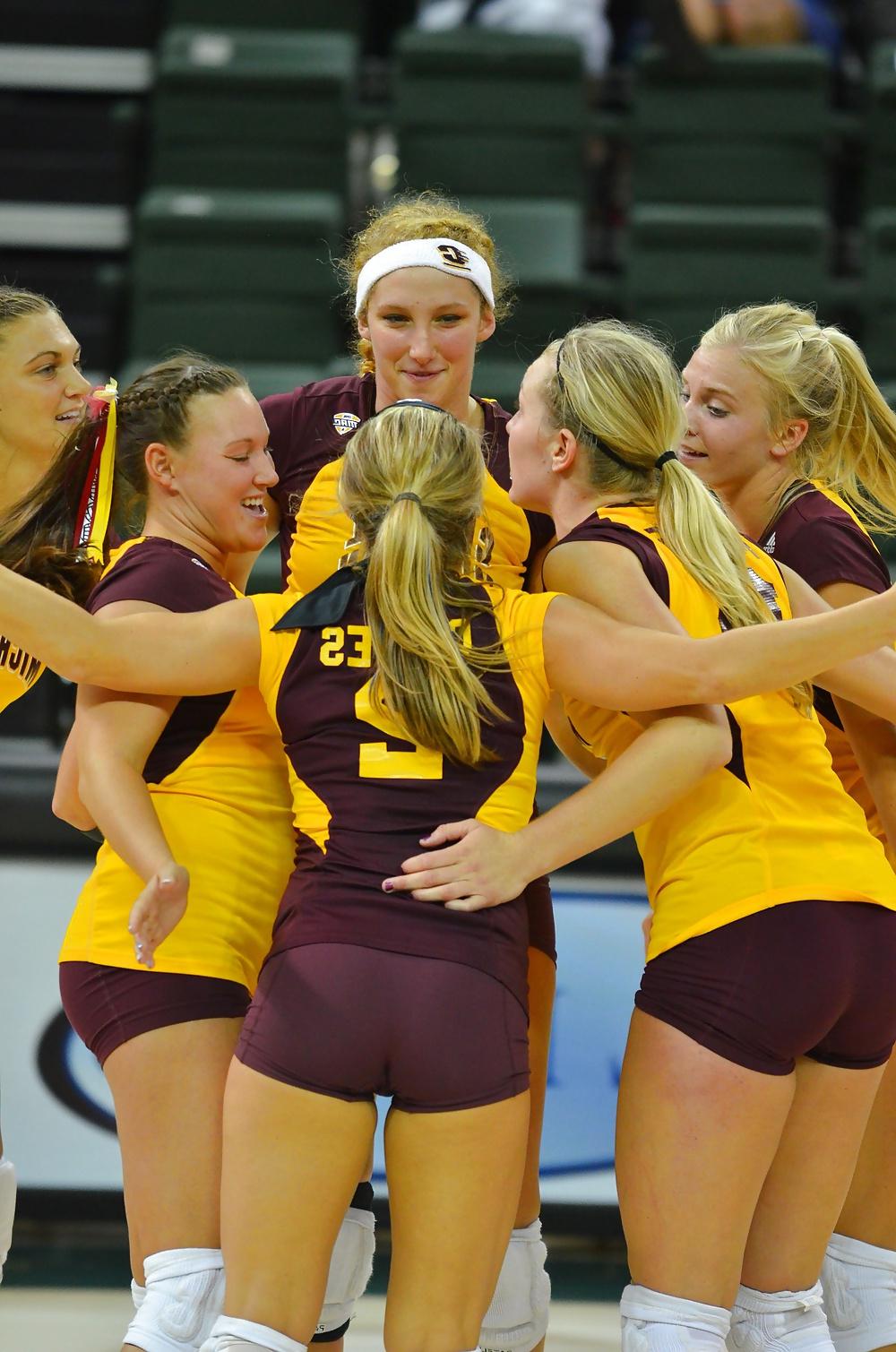 12P Cmu college volleyball 