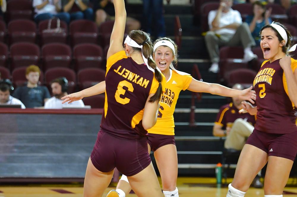 12P Cmu college volleyball 