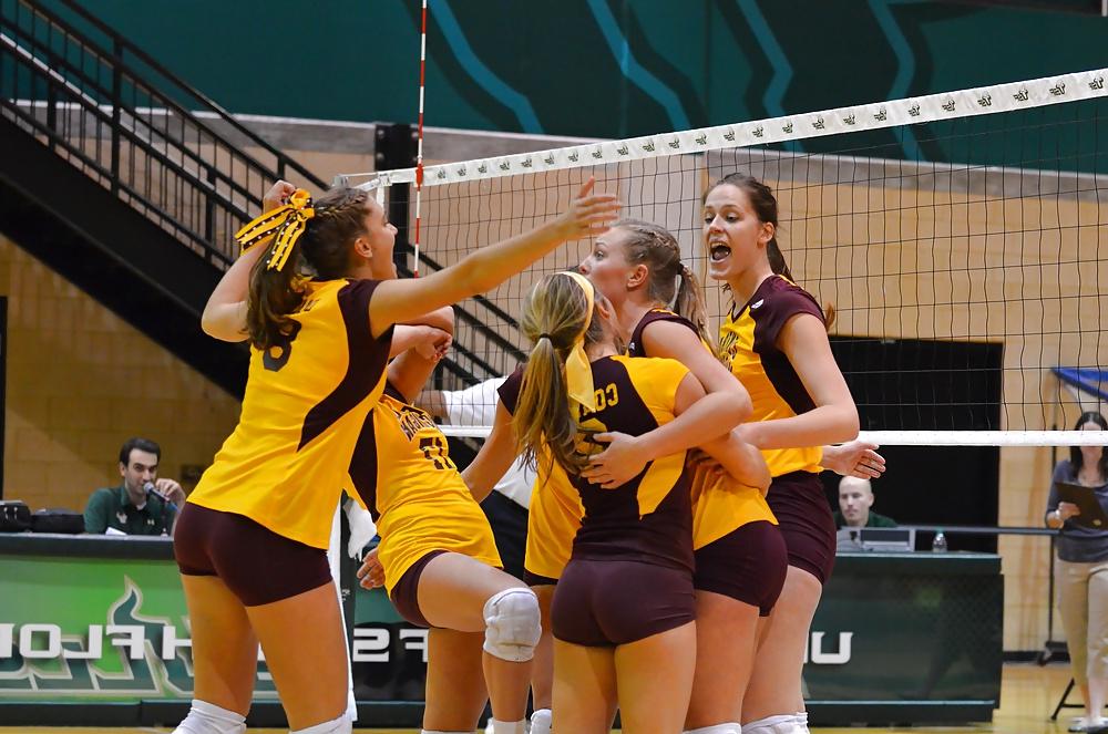 12P Cmu college volleyball 
