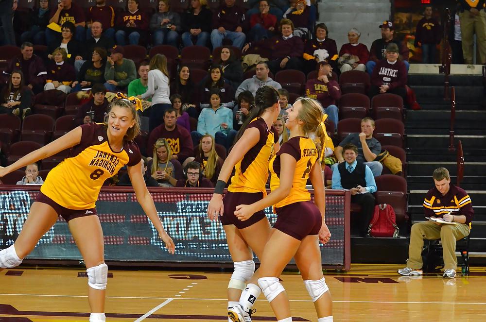 12P Cmu college volleyball 
