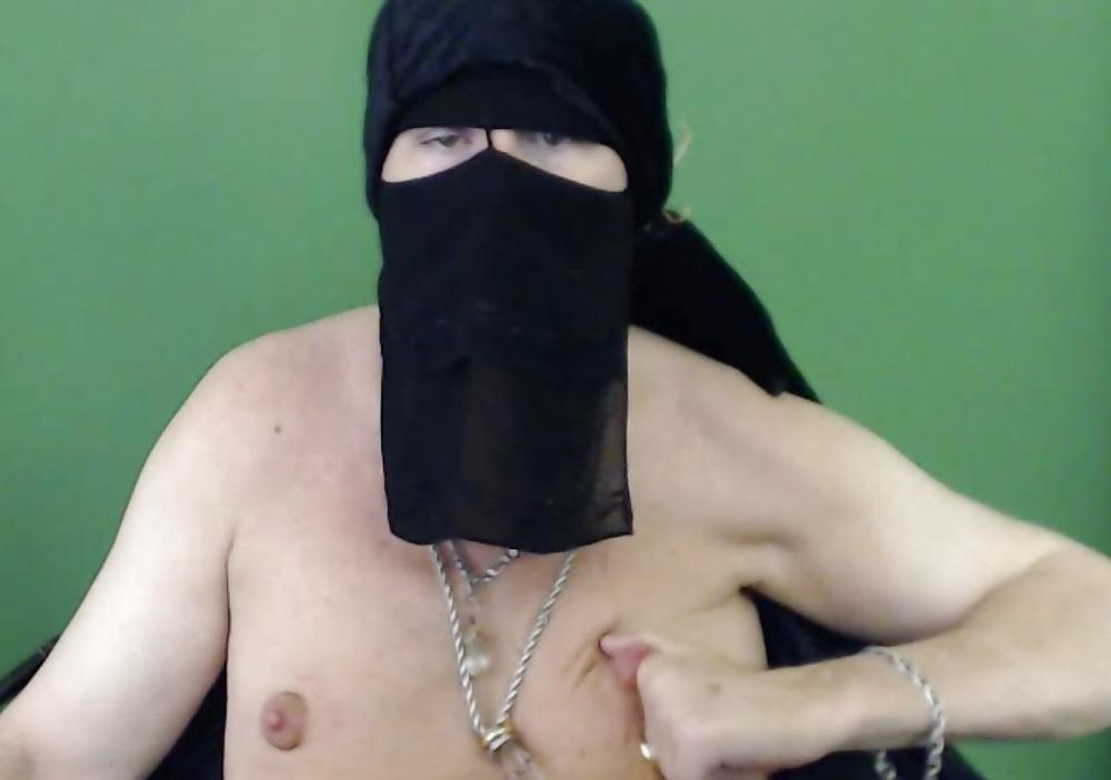 11P Small Arab Tits Big Nipples