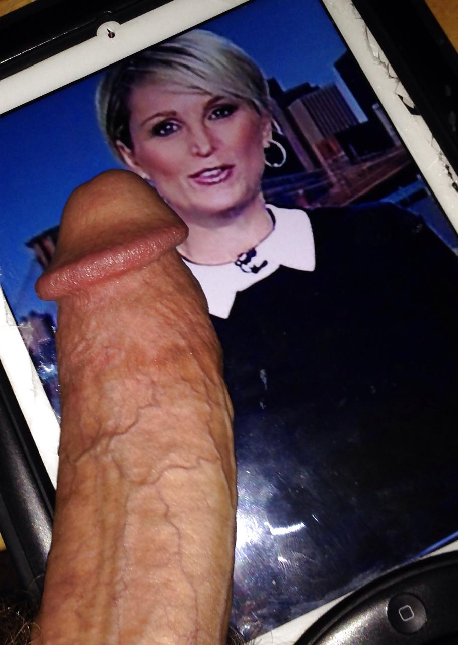 6P Juliet Huddy news anchor so hott