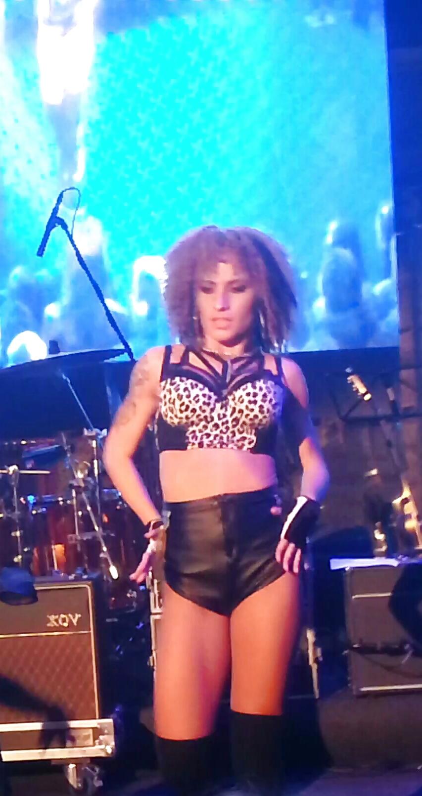 25P Spy sexy dancer romanian