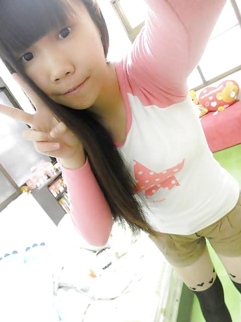 12P TAIWAN CUT GIRL 3