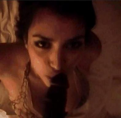 13P Hot Blowjob Pics of a celebrity Slut !!!
