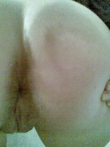 25P Italian cellphone leaked nude photos