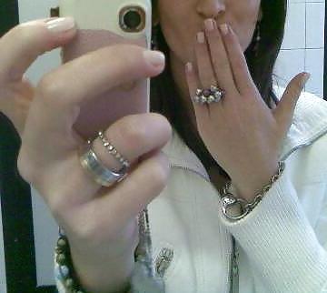 25P Italian cellphone leaked nude photos