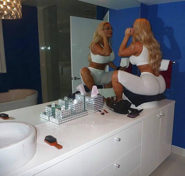 25P Candid & celebrity