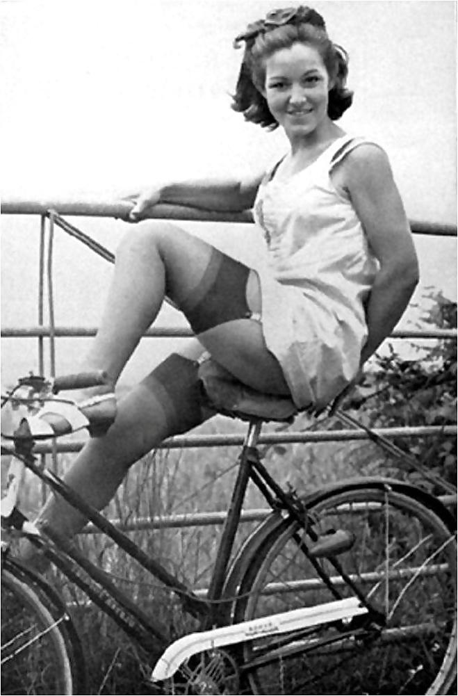 25P Vintage bike pictures