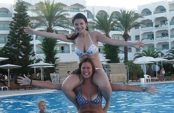 6P Ex Gf Alessia teen on pool