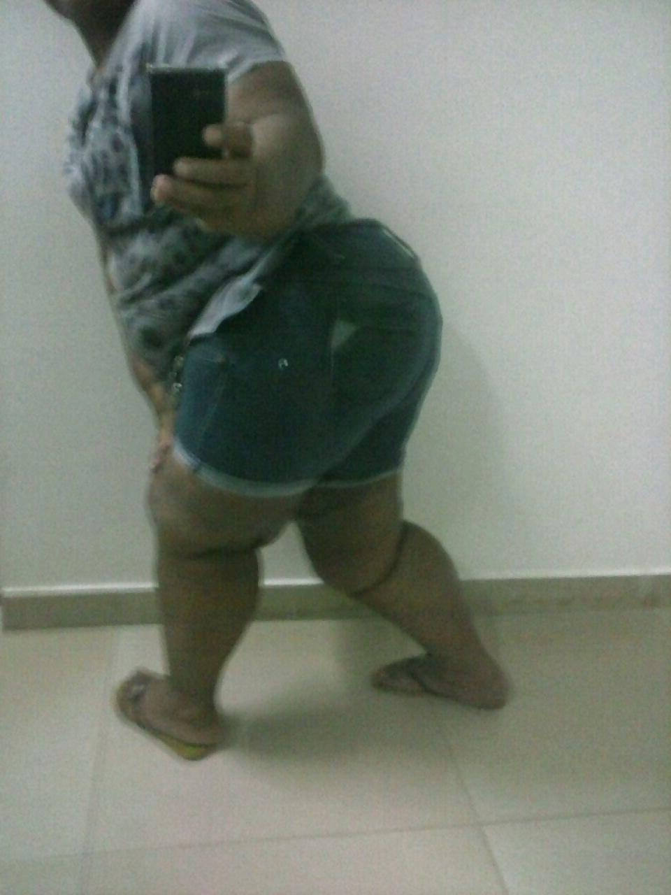 9P PUSSY OF WOMAN IS NOT TALL BUT SHE IS CURVY