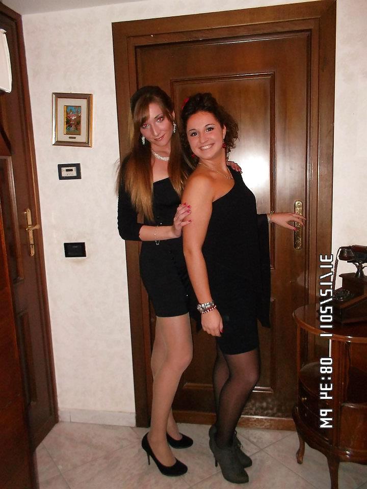 25P Italian hot girls