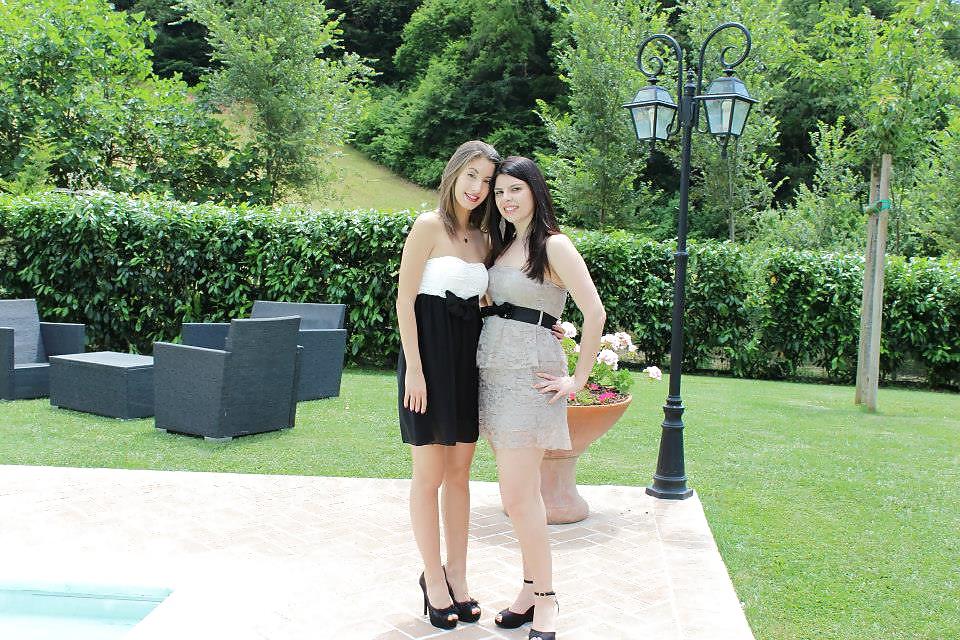 25P Italian hot girls