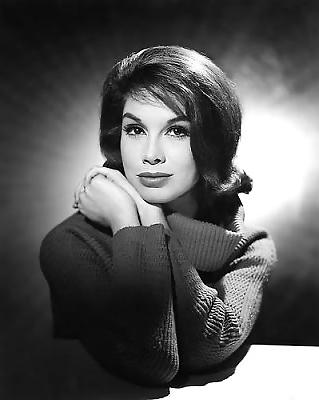 25P I wish I could have fucked her back then---Mary Tyler Moore