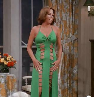 25P I wish I could have fucked her back then---Mary Tyler Moore