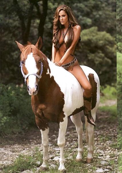 15P Revista H - Ninel Conde