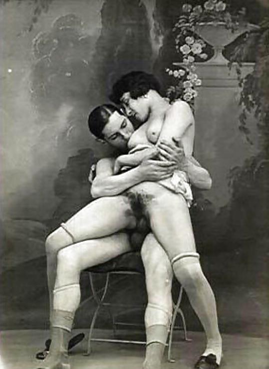 25P RETRO VINTAGE PORN PICTURES 