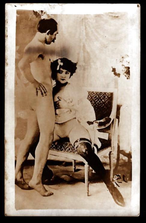 25P RETRO VINTAGE PORN PICTURES 