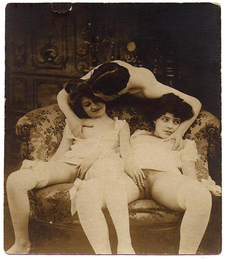 25P RETRO VINTAGE PORN PICTURES 