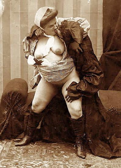25P RETRO VINTAGE PORN PICTURES 