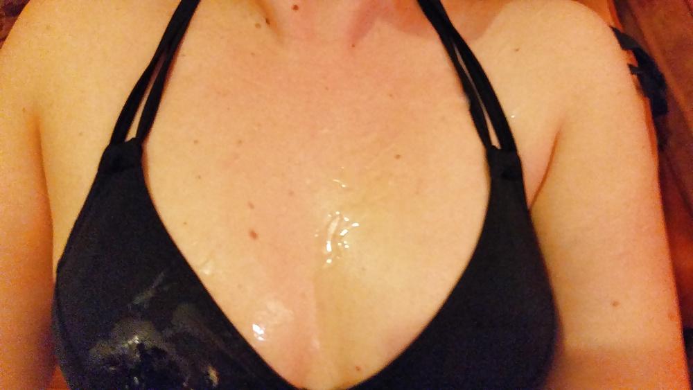25P Cum on tits