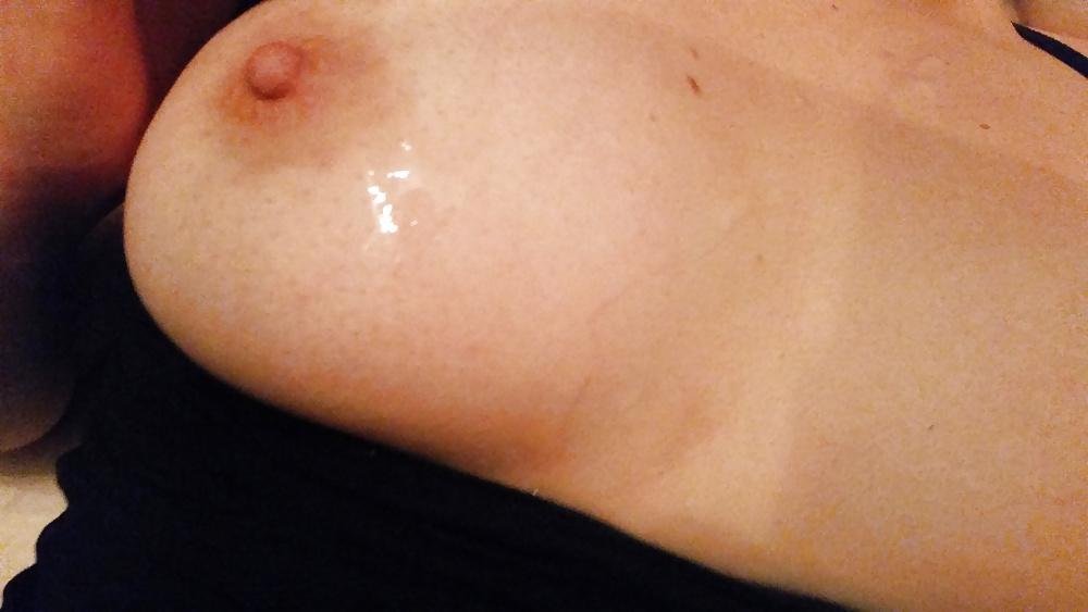 25P Cum on tits
