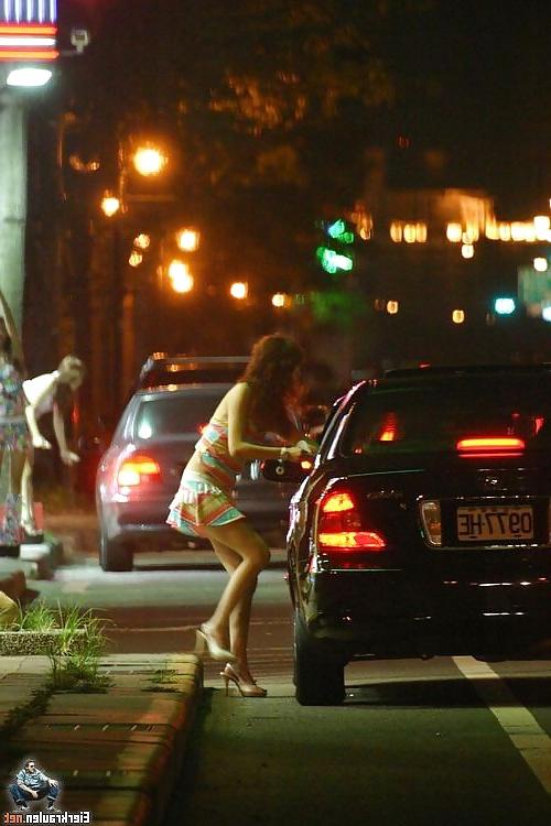 25P European street prostitutes