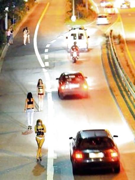 25P European street prostitutes