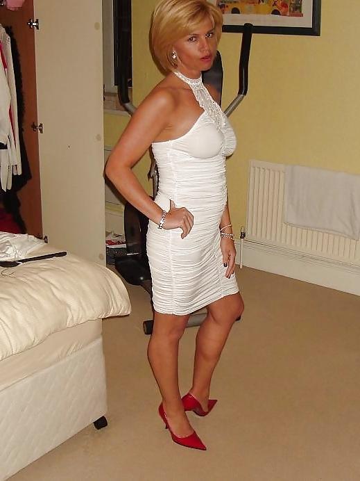 24P Mature in High Heels