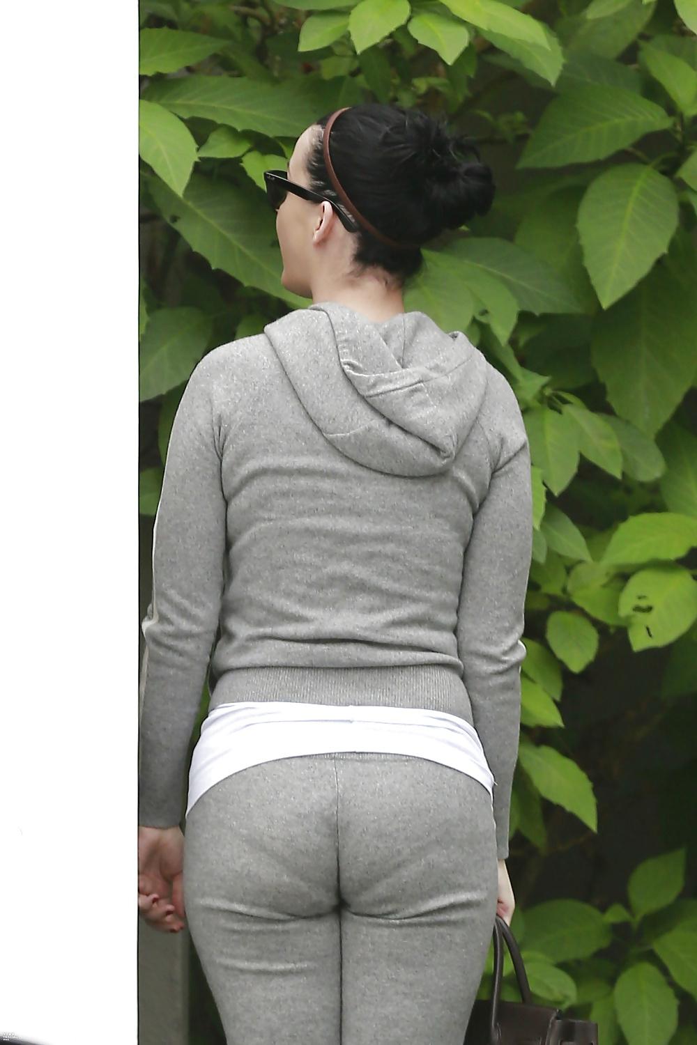 25P Katy Perry's Ass