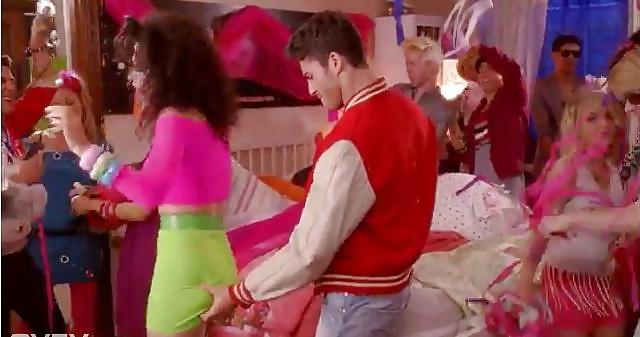 25P Katy Perry's Ass
