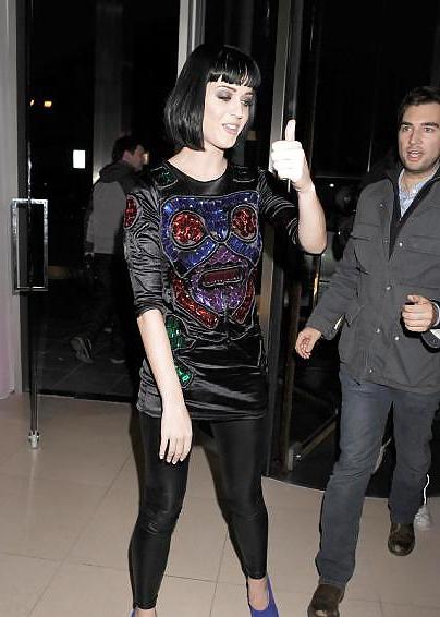 25P Katy Perry's Ass