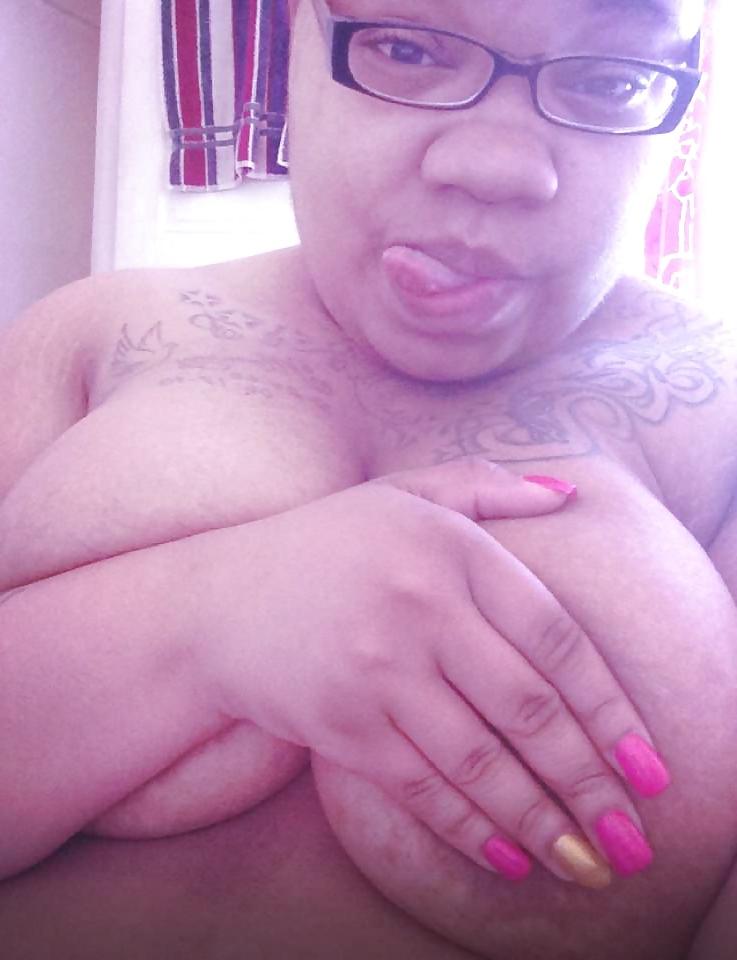 25P Jasmine(Big Tits Huge Areolas) & A Pretty Pussy