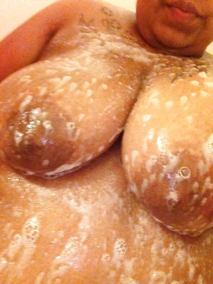 25P Jasmine(Big Tits Huge Areolas) & A Pretty Pussy
