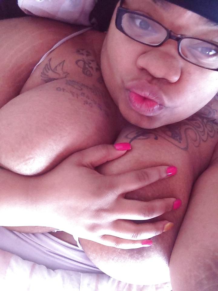 25P Jasmine(Big Tits Huge Areolas) & A Pretty Pussy