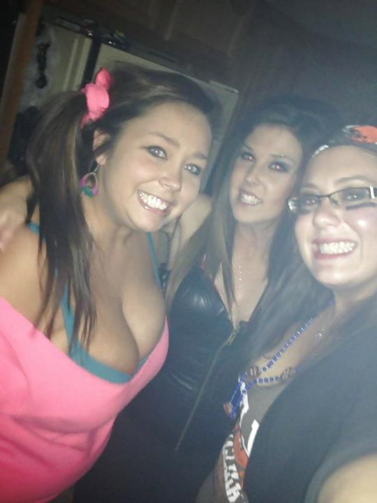 10P Shannon and her big tits