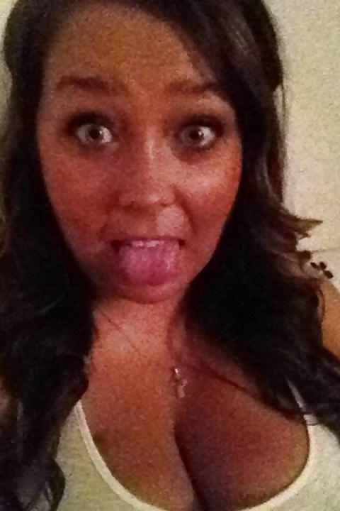 10P Shannon and her big tits