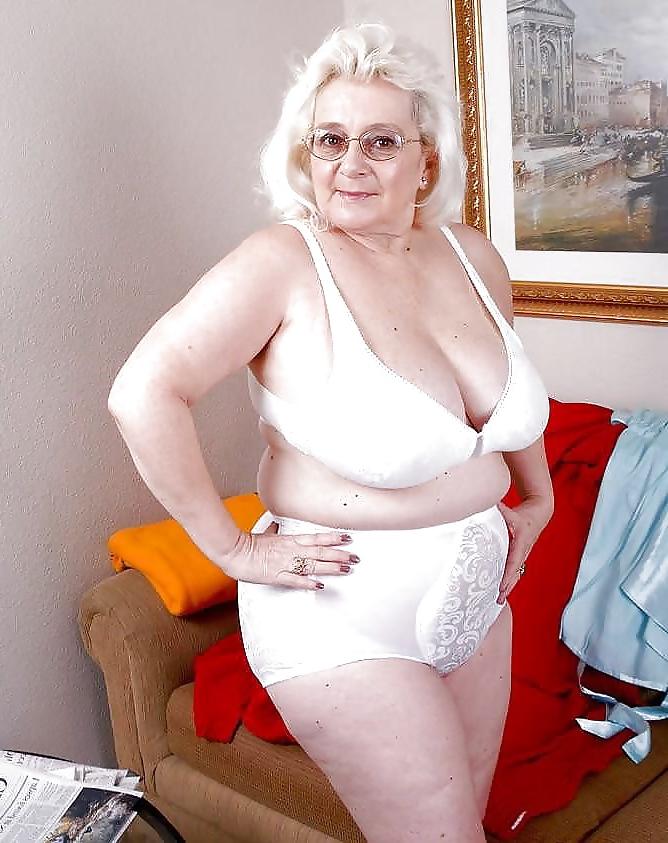 20P Mature-BBW-Ladies 545
