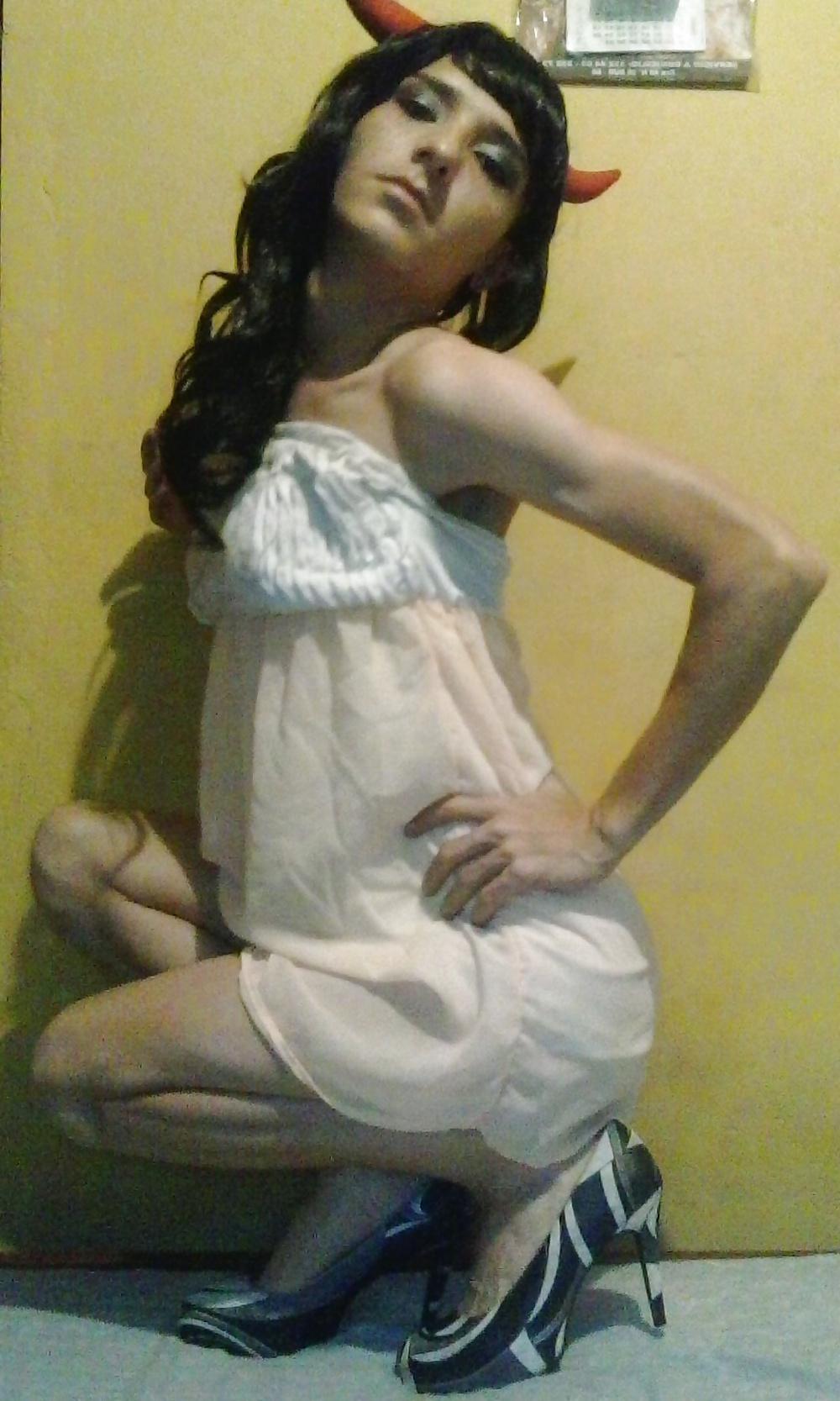 8P ME CROSSDRESSING PART 2       VESTIDA DE NENA PARTE 2