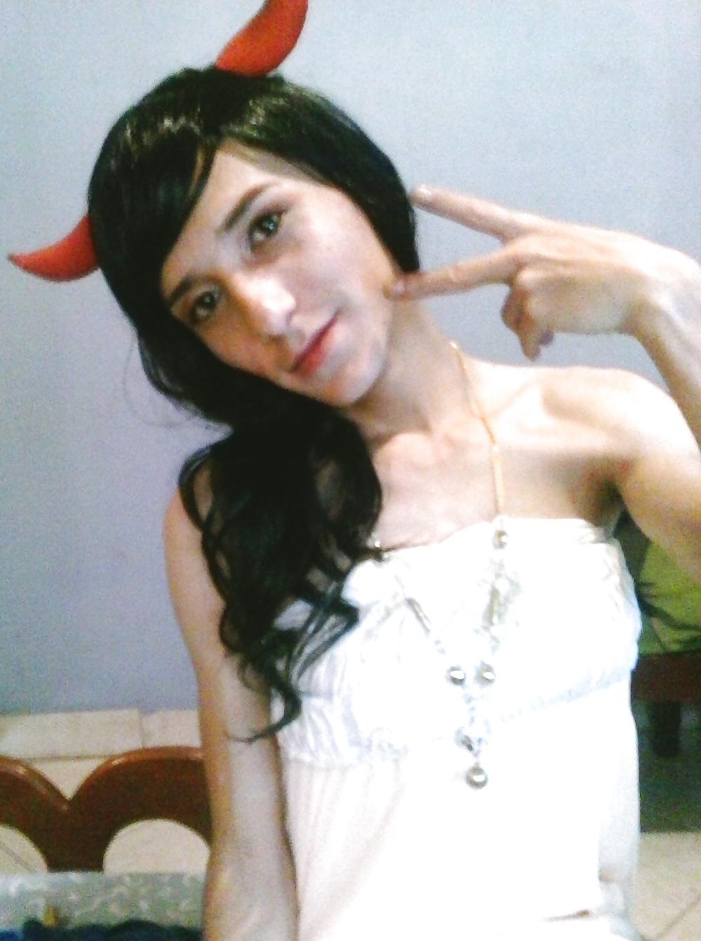 8P ME CROSSDRESSING PART 2       VESTIDA DE NENA PARTE 2