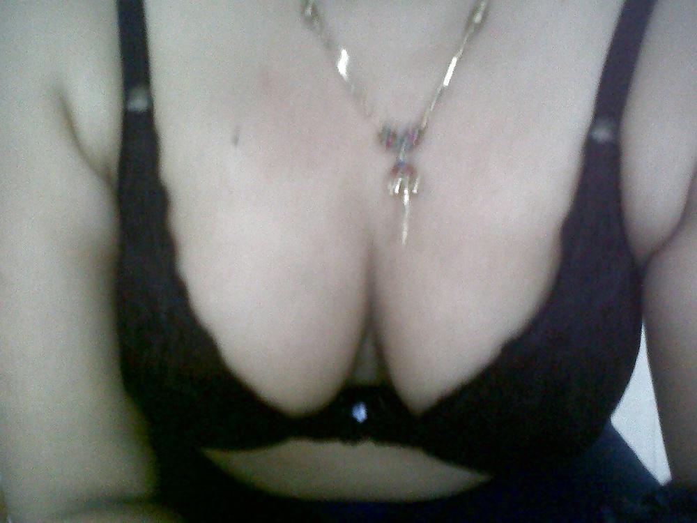 8P Malay Mature Mom