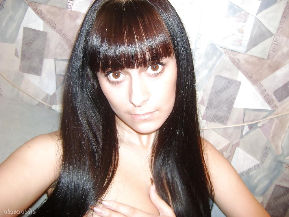 25P Photos for her boyfriend