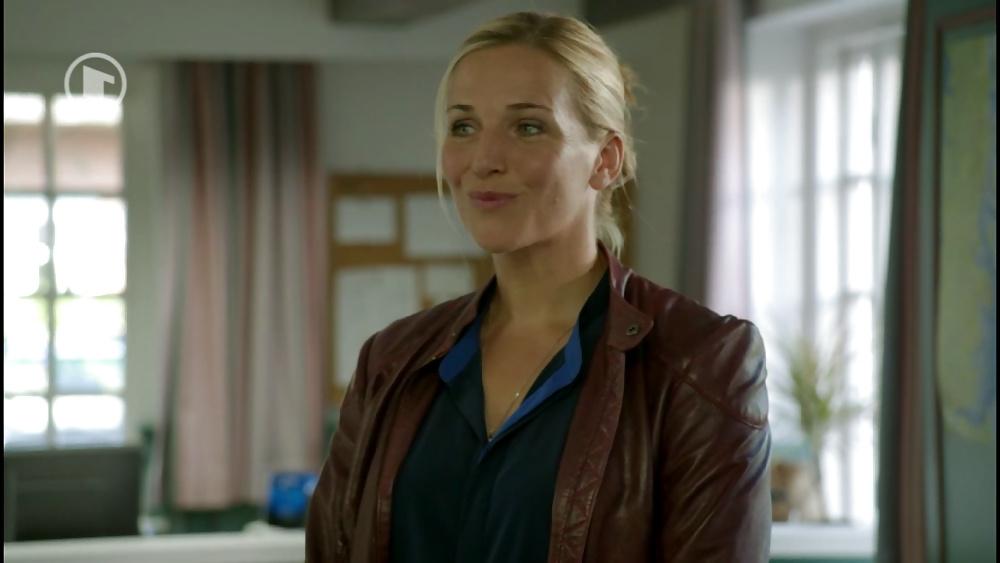 15P Sexy German actress Tanja Wehdorn -Milf, blonde
