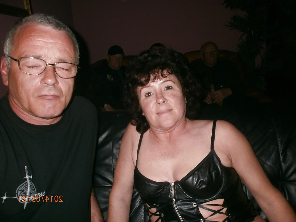 20P Mature Swinger Loves Cum