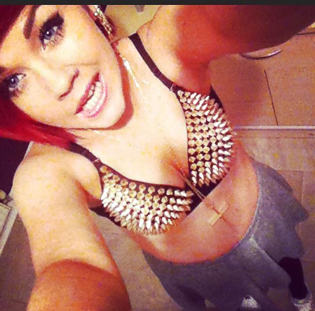25P Chav sluts to empty your balls in 