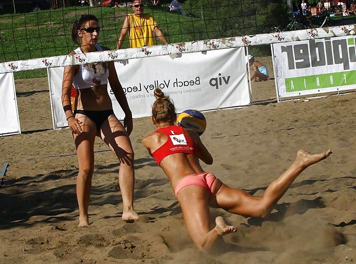 21P Serbian hot volleyball girls