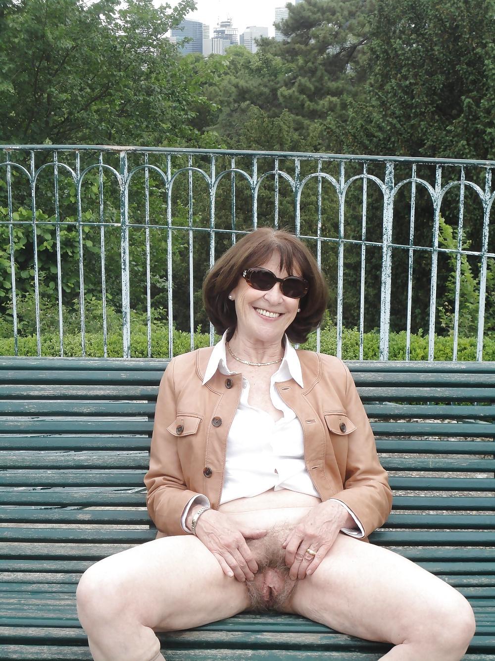 25P Horny Gilf