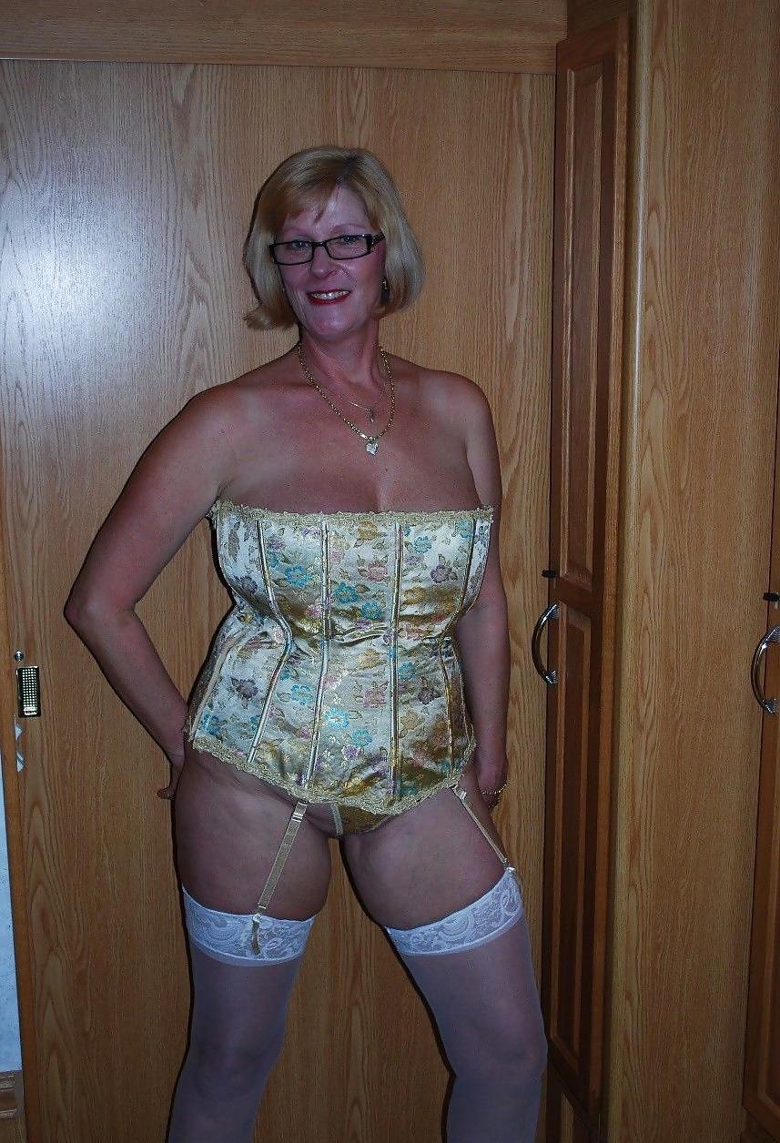 18P Mature-BBW-Ladies 530